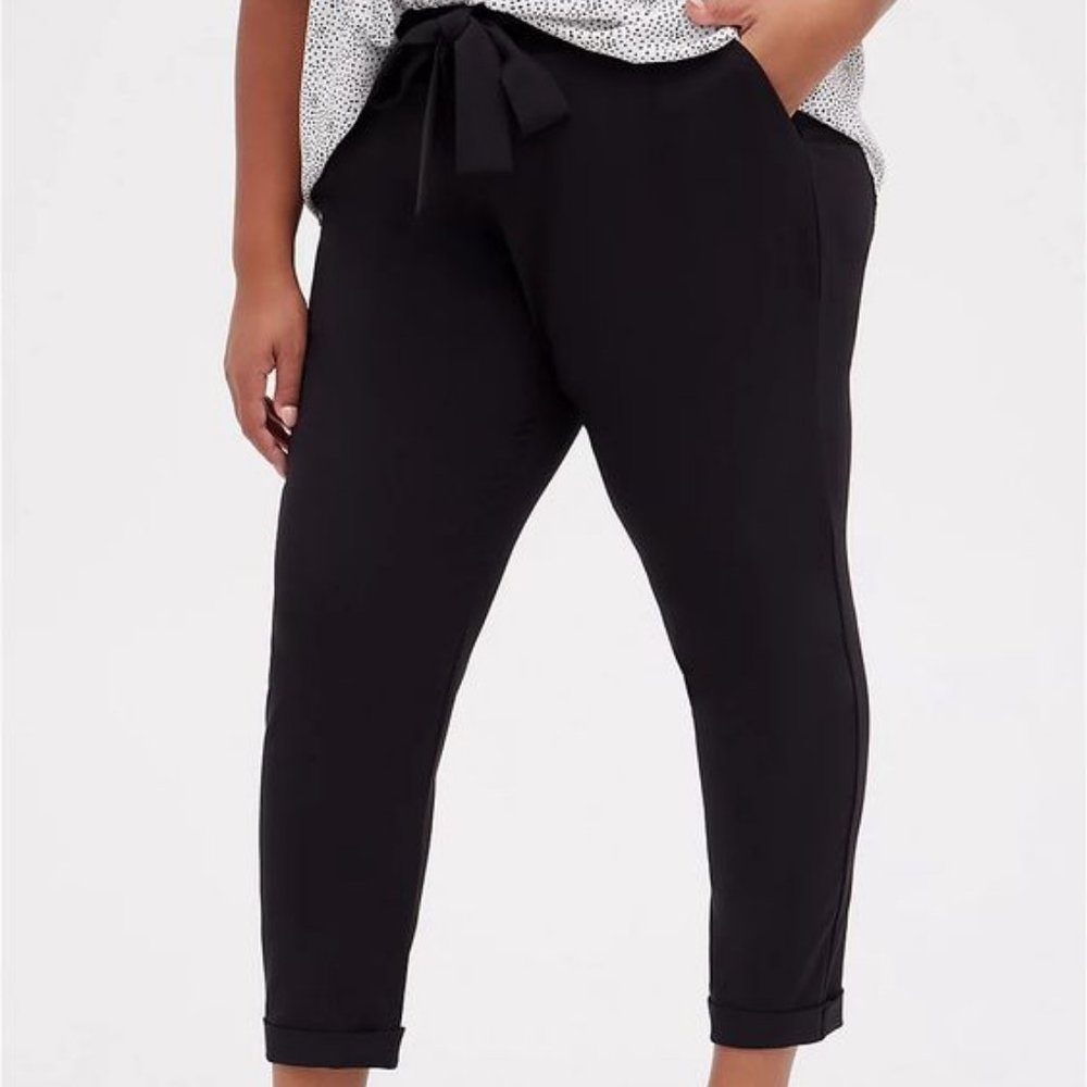 Torrid - TAPERED PANT – STRETCH CREPE BLACK